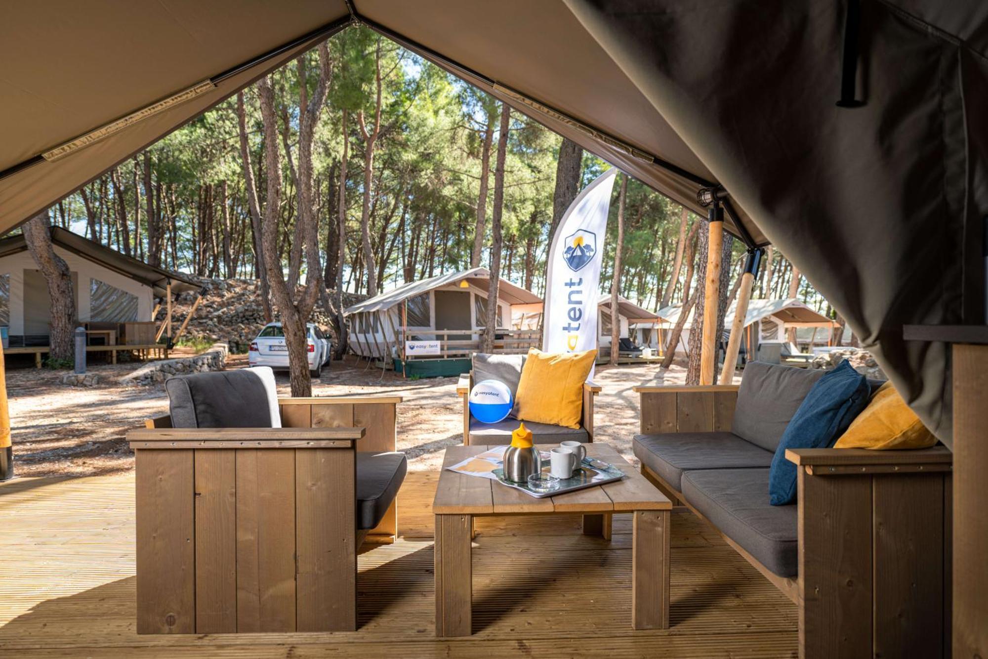 Easyatent Safari Tent Lanterna Červar-Porat Стая снимка
