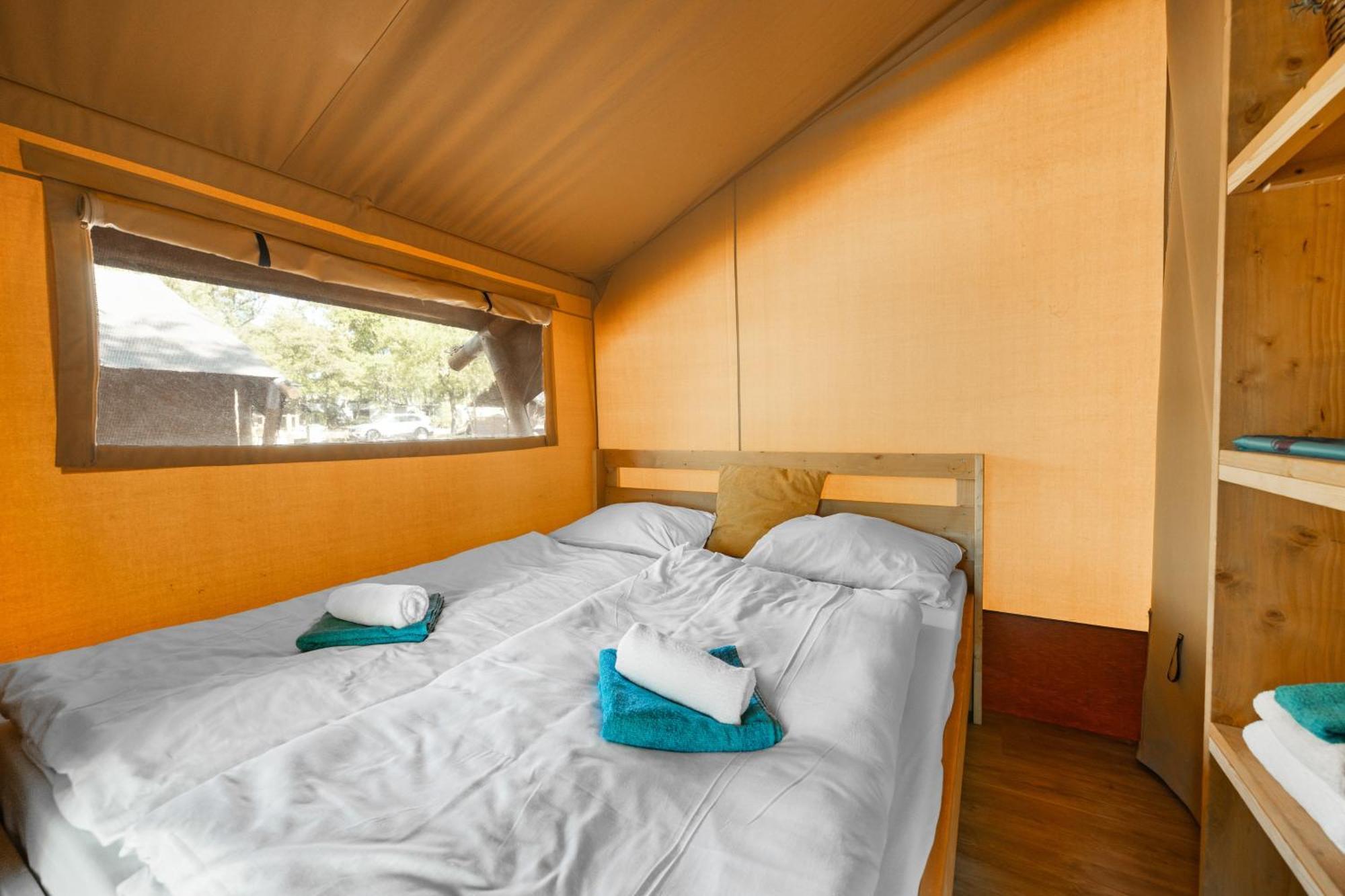Easyatent Safari Tent Lanterna Červar-Porat Стая снимка