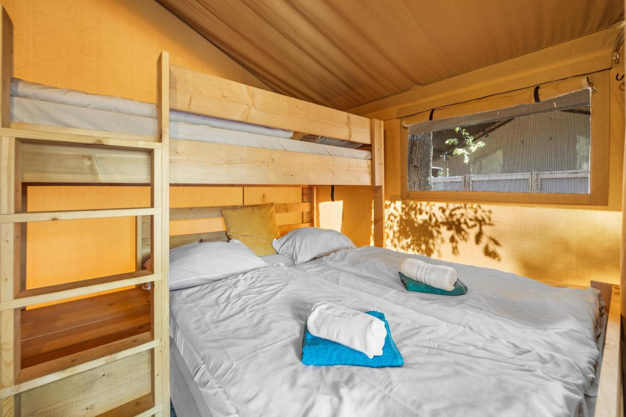 Easyatent Safari Tent Lanterna Červar-Porat Стая снимка