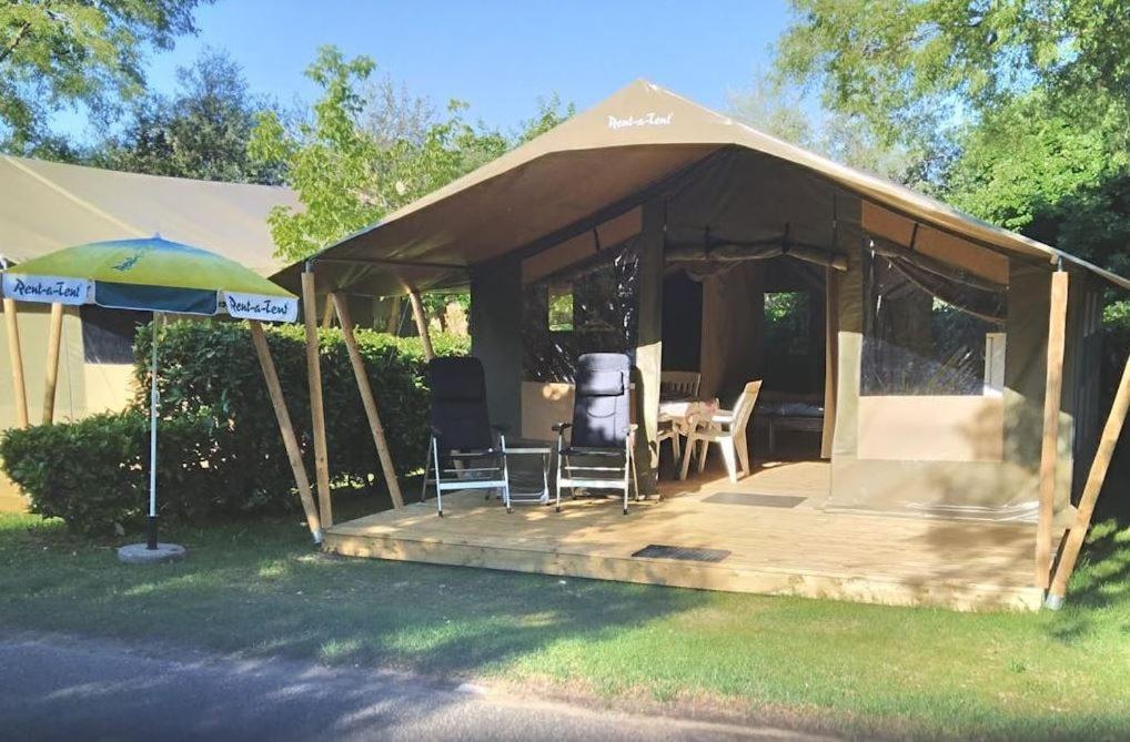 Easyatent Safari Tent Lanterna Červar-Porat Стая снимка