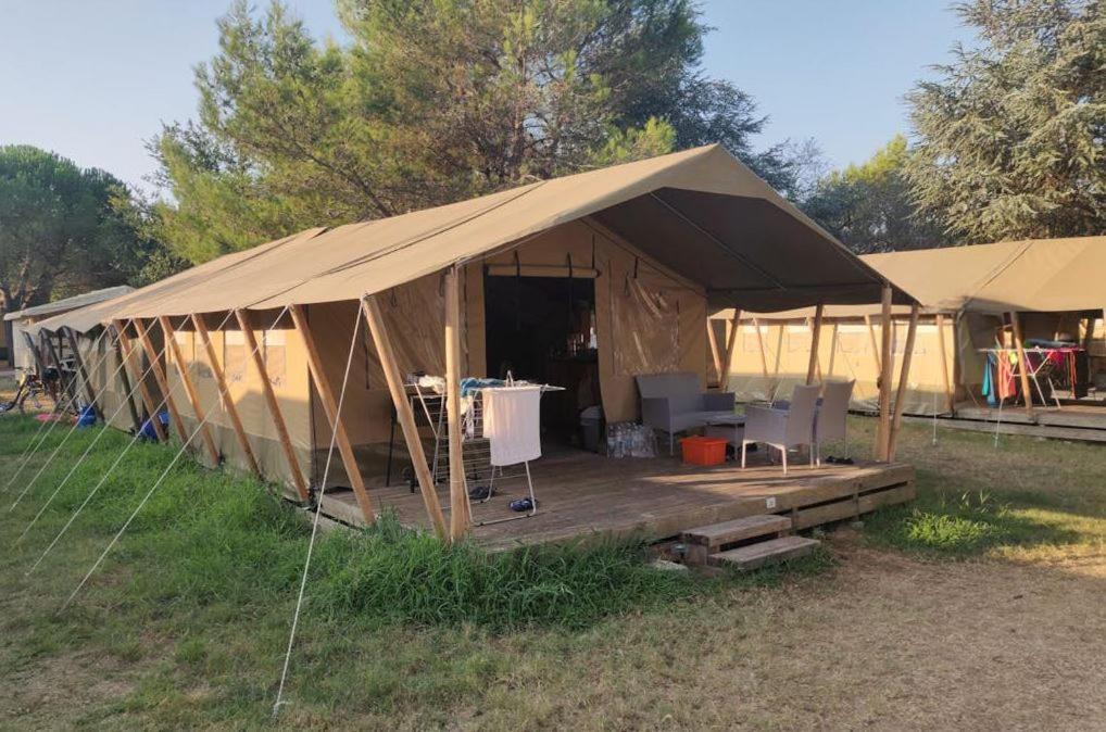 Easyatent Safari Tent Lanterna Červar-Porat Стая снимка